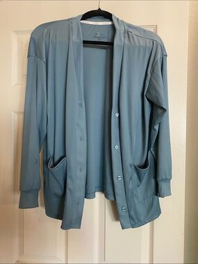 Leo & Nicole Light Blue Button-Front Cardigan Blazer